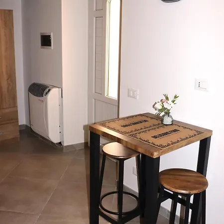 Apartment With Charm For 1 Or 2 People - Luna *